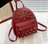 Mochila Pequeña Dama clásica - Con diseño de Tachuelas ¡Venta de Liquidación!